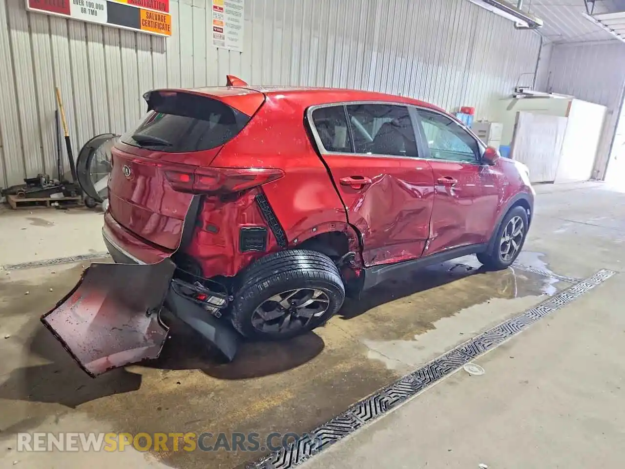 3 fotografías del automóvil dañado KNDPMCAC8M7884103 KIA SPORTAGE 2021