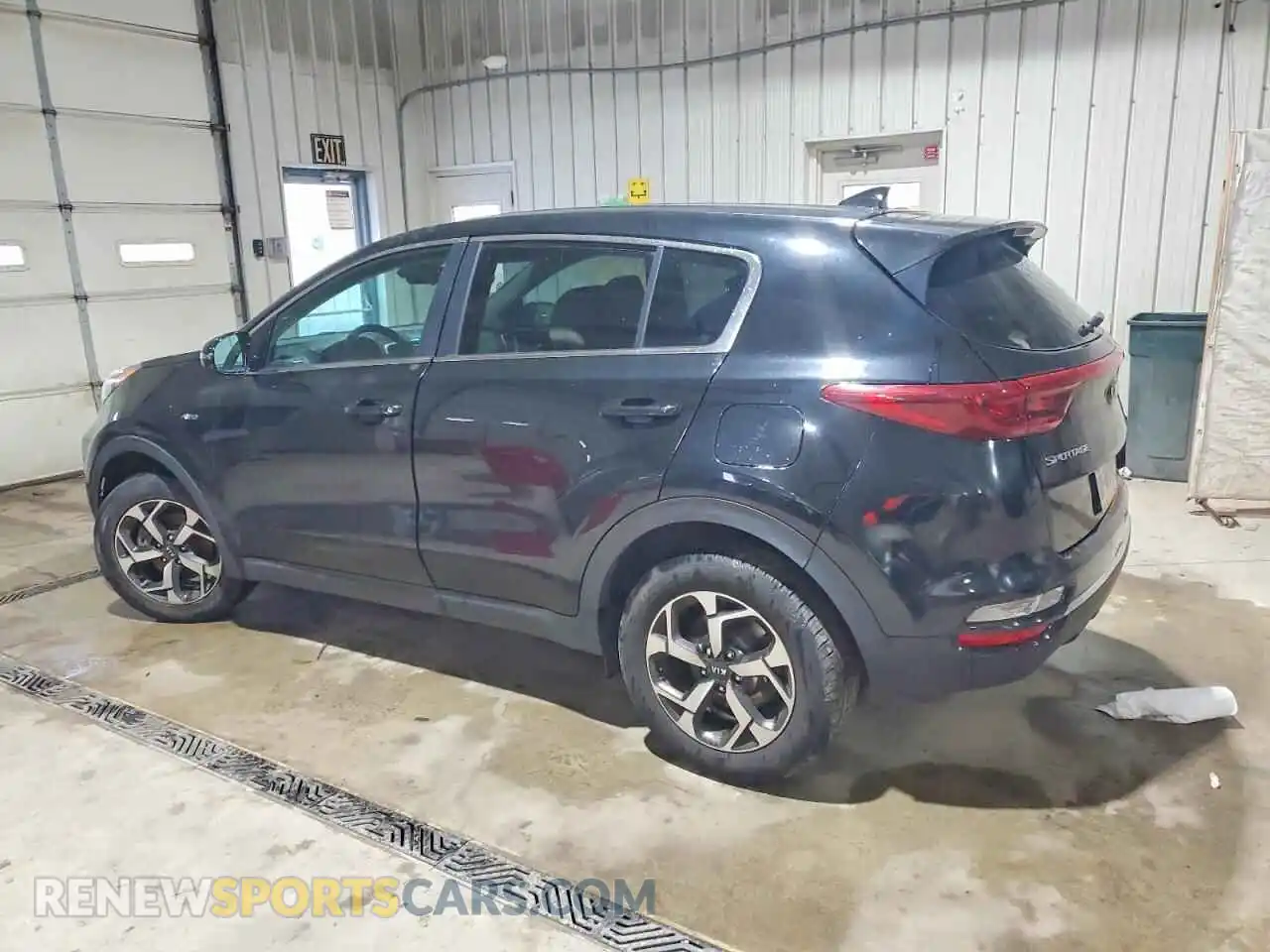 2 Photograph of a damaged car KNDPMCAC8M7890788 KIA SPORTAGE 2021