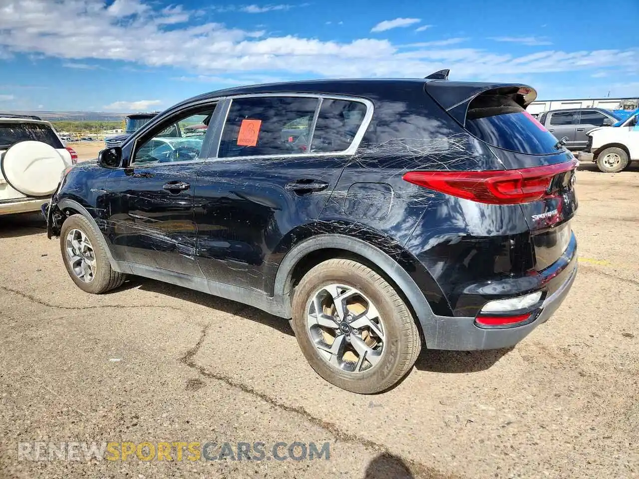 2 Photograph of a damaged car KNDPMCAC8M7915401 KIA SPORTAGE 2021