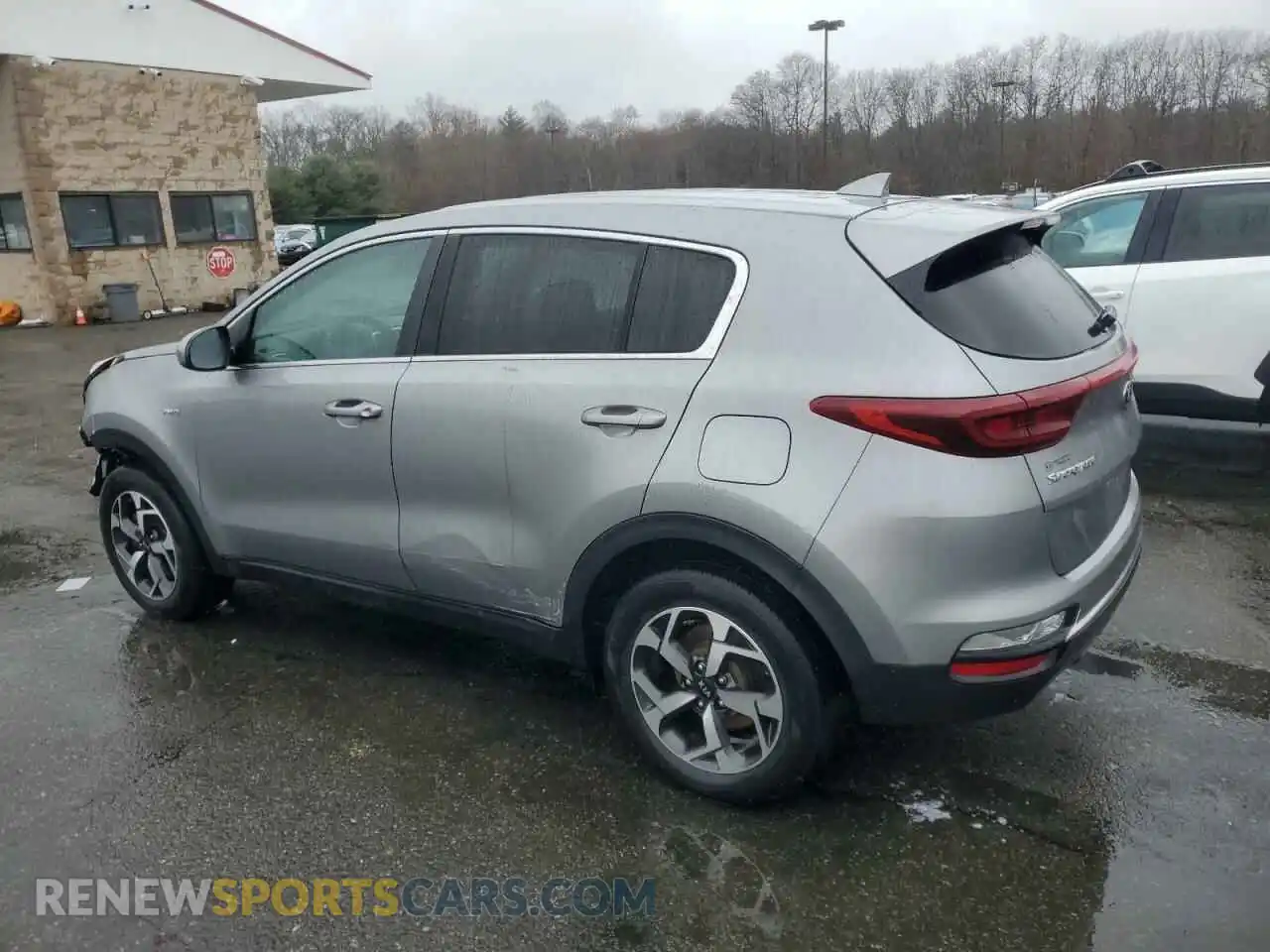 2 Photograph of a damaged car KNDPMCAC9M7896292 KIA SPORTAGE 2021