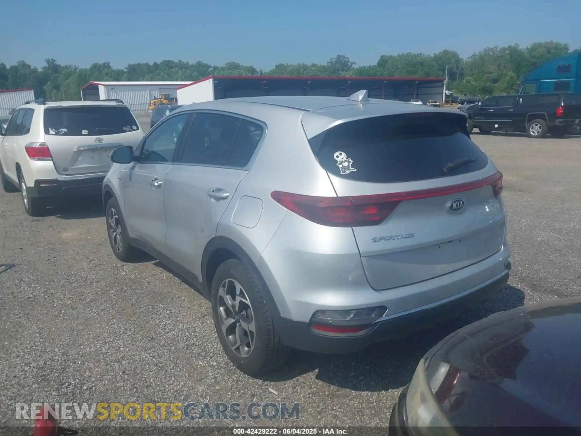 3 Photograph of a damaged car KNDPMCACXM7914380 KIA SPORTAGE 2021