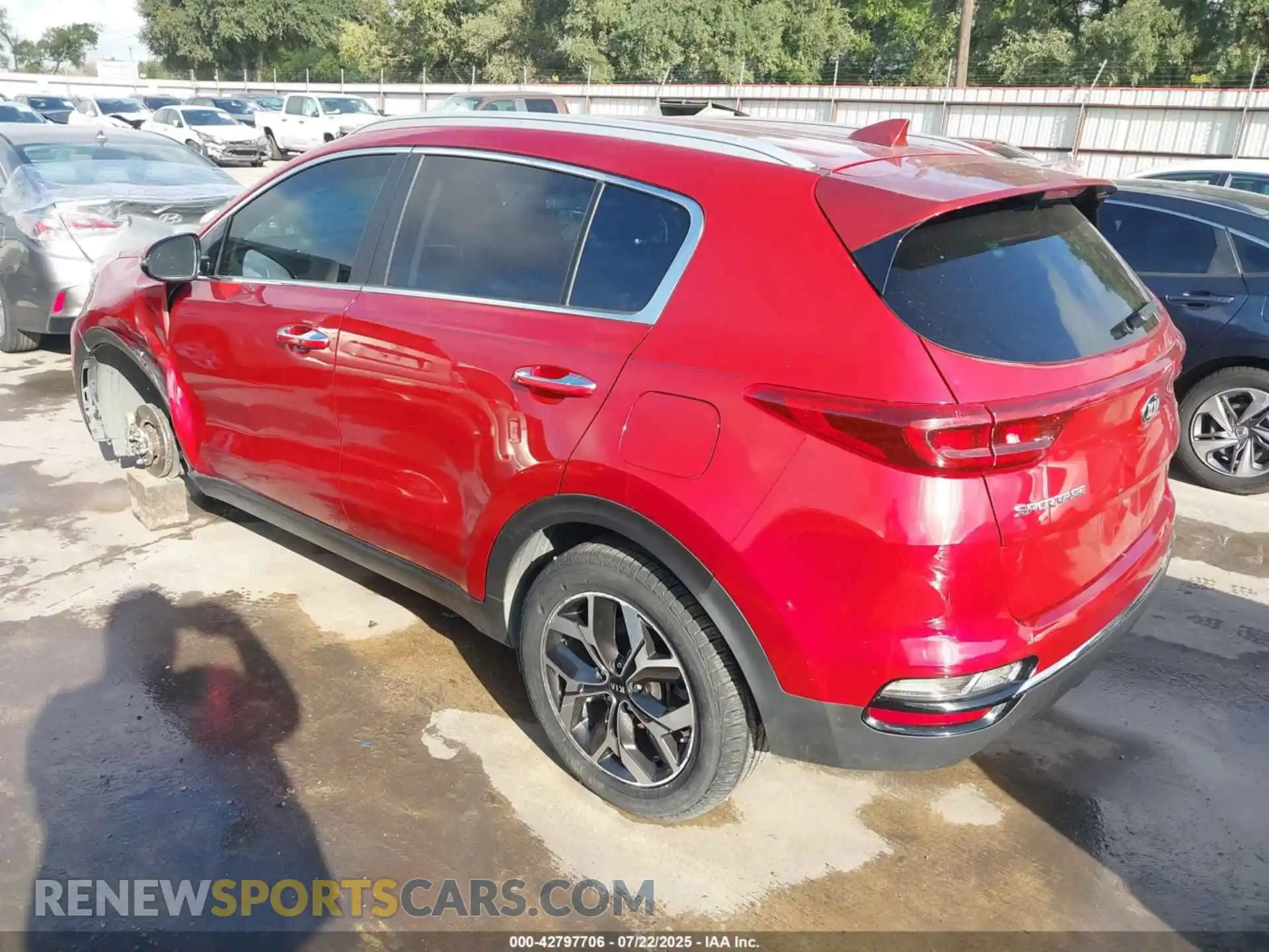 3 Photograph of a damaged car KNDPN3AC1M7928603 KIA SPORTAGE 2021
