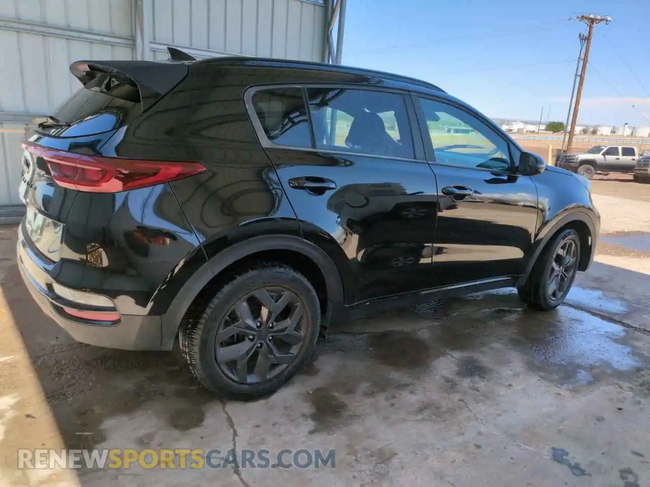 3 fotografías del automóvil dañado KNDP63AC2N7959552 KIA SPORTAGE 2022