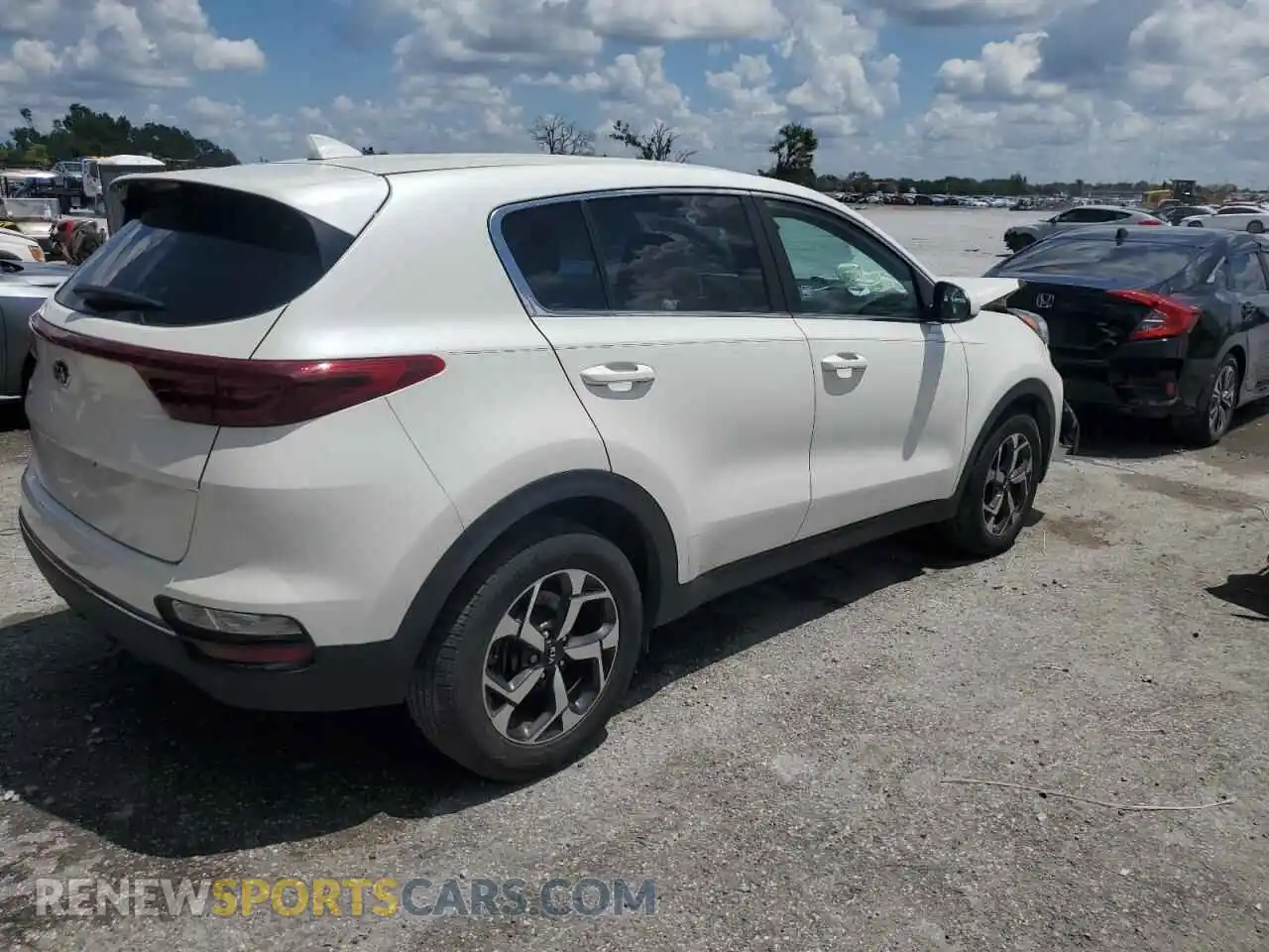 3 Photograph of a damaged car KNDPM3AC9N7017648 KIA SPORTAGE 2022