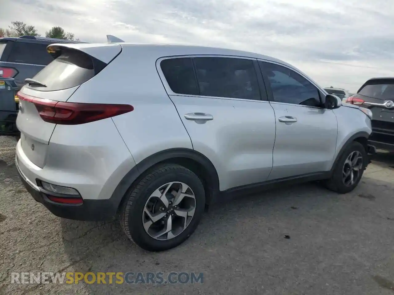 3 fotografías del automóvil dañado KNDPM3AC9N7974023 KIA SPORTAGE 2022