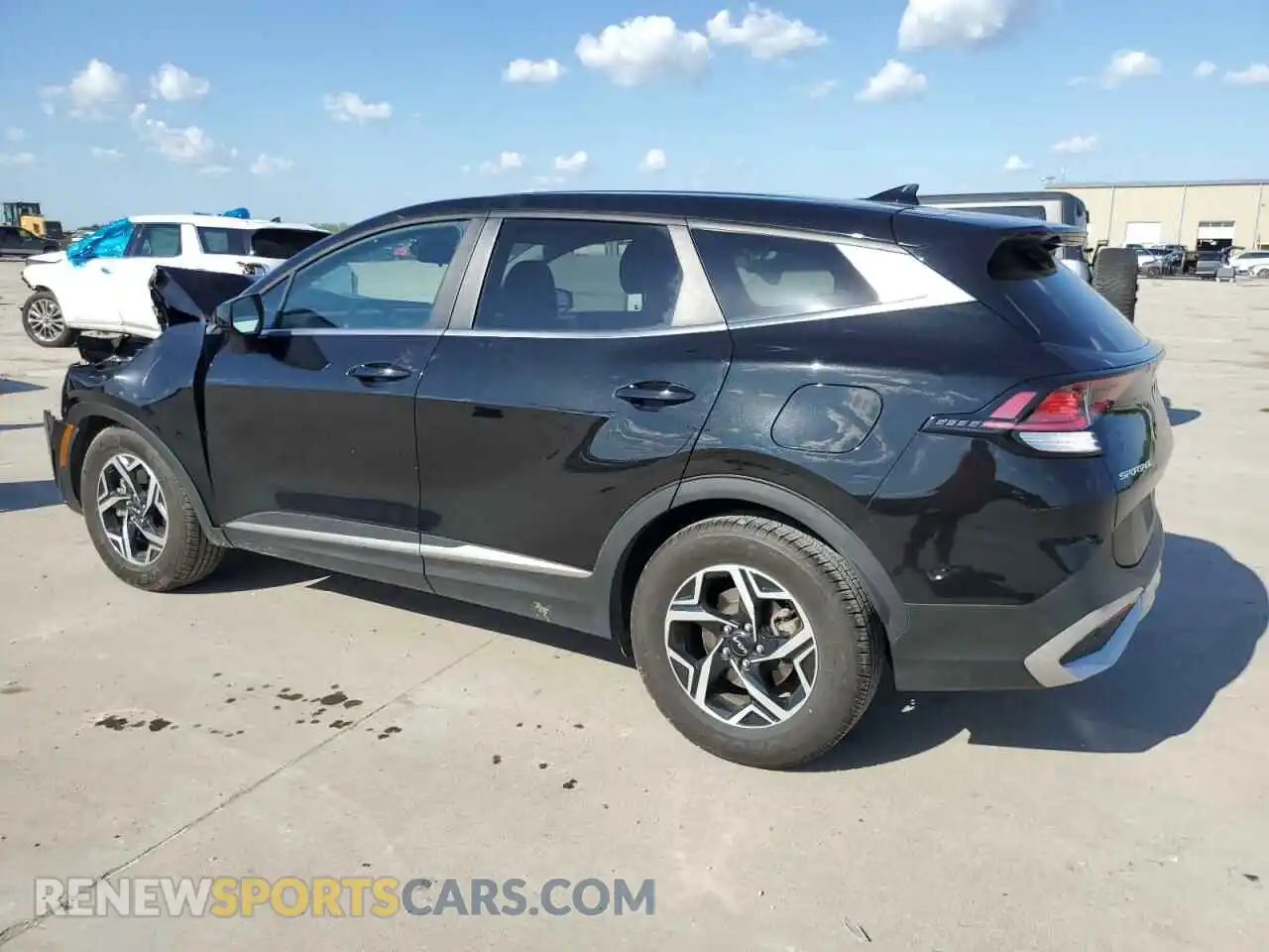 2 Фотография поврежденного автомобиля KNDPU3AF3P7100747 KIA SPORTAGE 2023