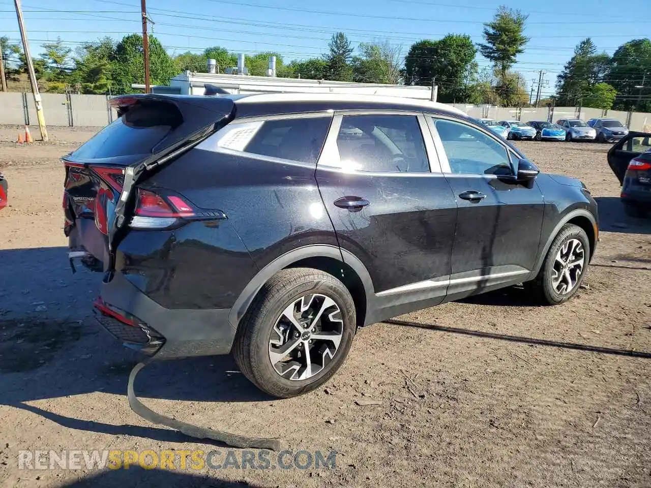 3 Photograph of a damaged car KNDPVCAG0P7070838 KIA SPORTAGE 2023