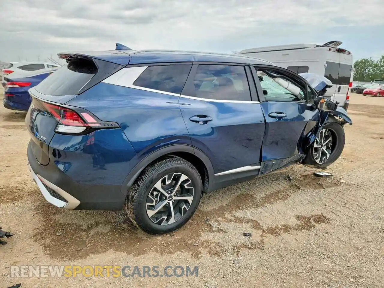 3 Фотография поврежденного автомобиля KNDPVCAG0P7081225 KIA SPORTAGE 2023