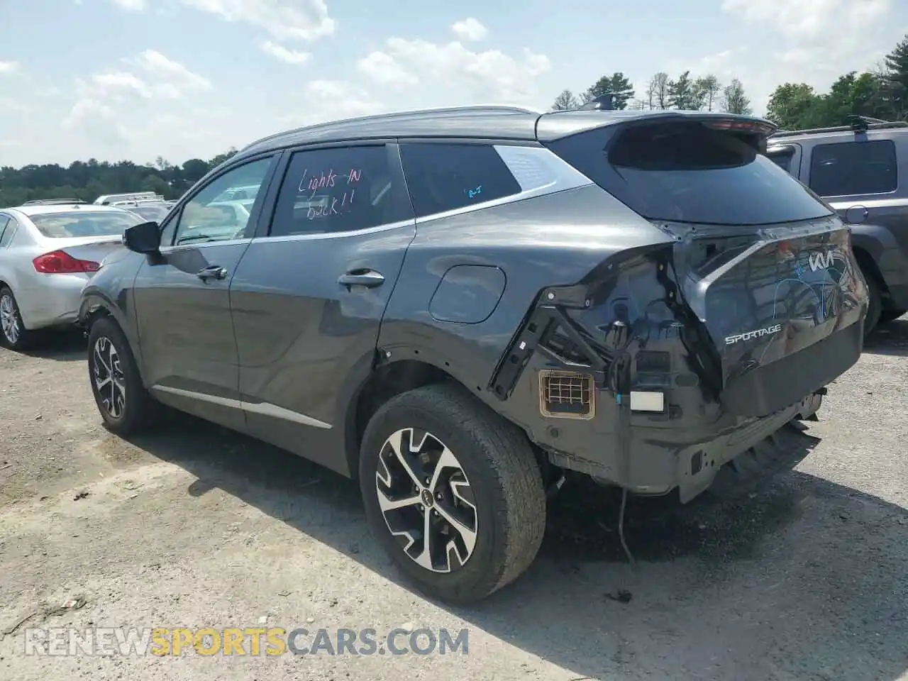 2 fotografías del automóvil dañado KNDPVCAG1P7067429 KIA SPORTAGE 2023