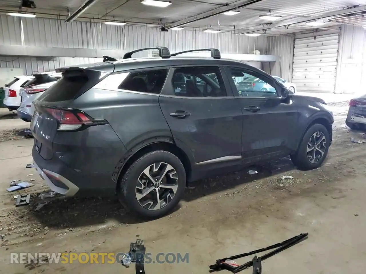 3 Photograph of a damaged car KNDPVCAG1P7109792 KIA SPORTAGE 2023