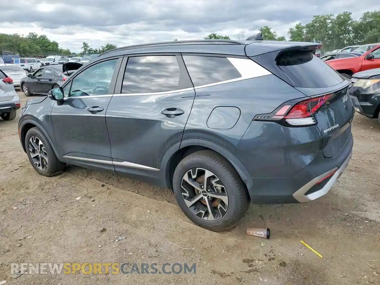 2 fotografías del automóvil dañado KNDPVCAG2P7016294 KIA SPORTAGE 2023