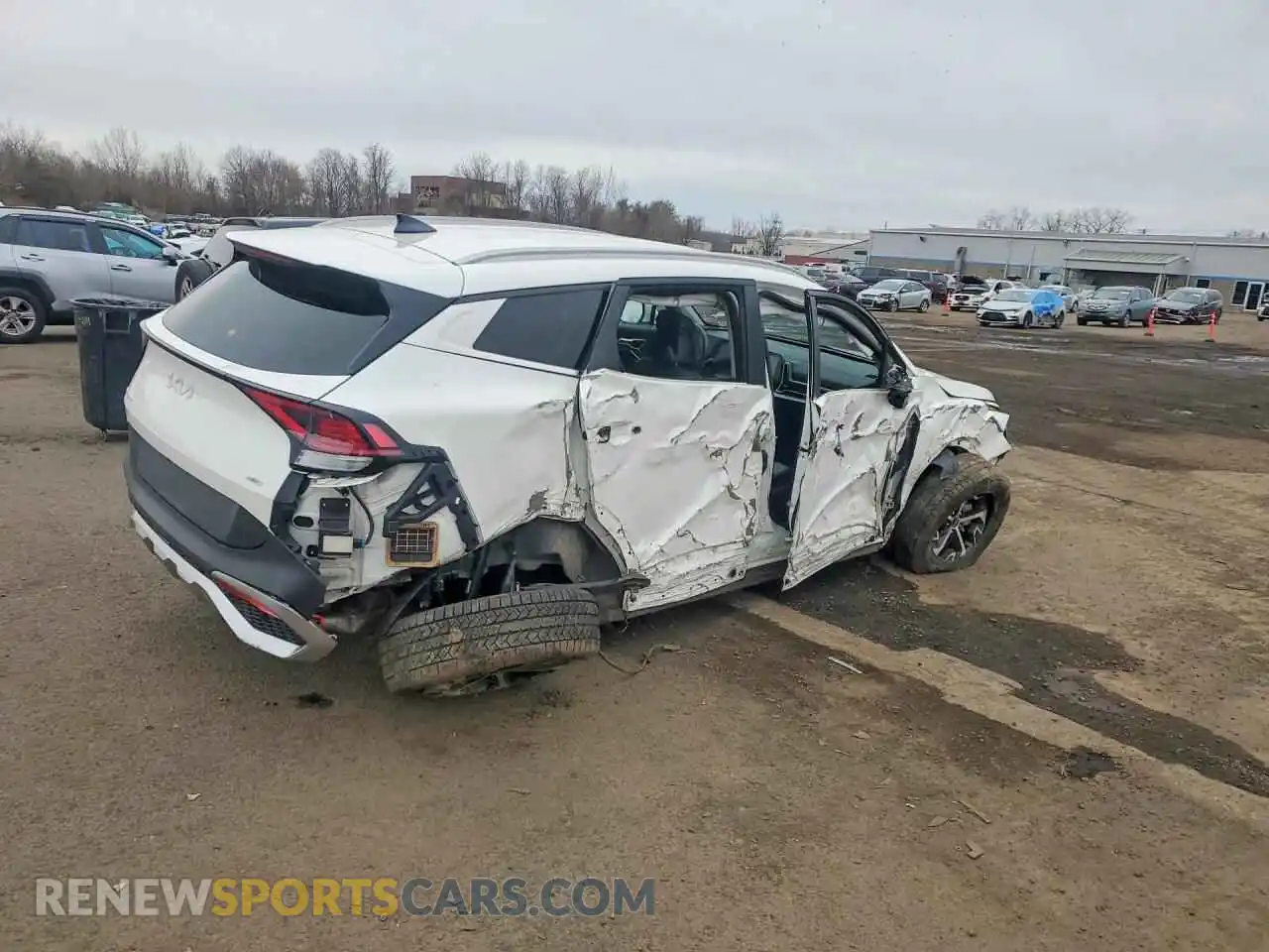 3 Photograph of a damaged car KNDPVCAG2P7024251 KIA SPORTAGE 2023