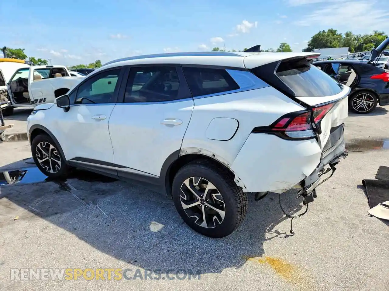 2 Фотография поврежденного автомобиля KNDPVCAG2P7057346 KIA SPORTAGE 2023