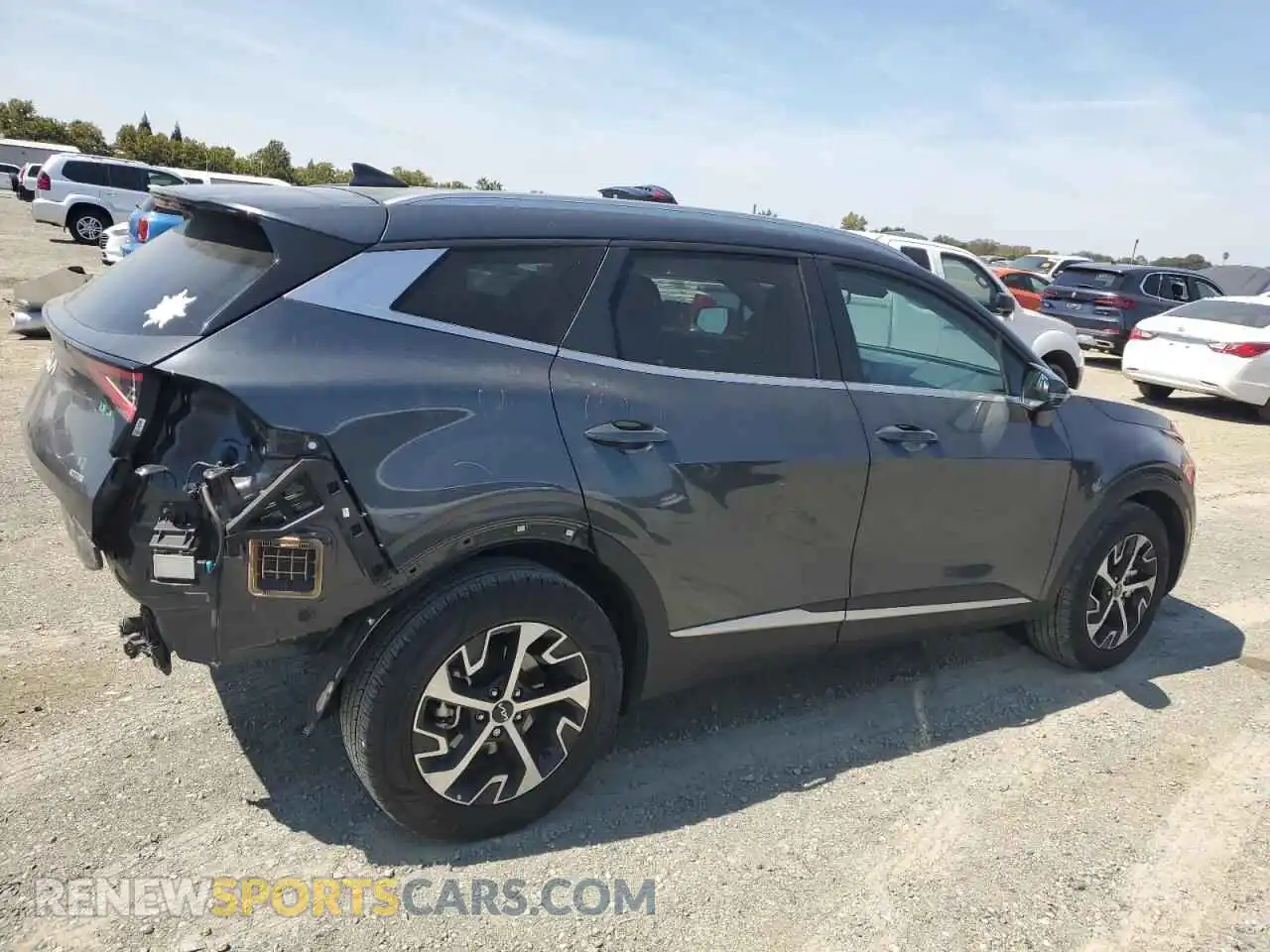 3 Photograph of a damaged car KNDPVCAG2P7117268 KIA SPORTAGE 2023