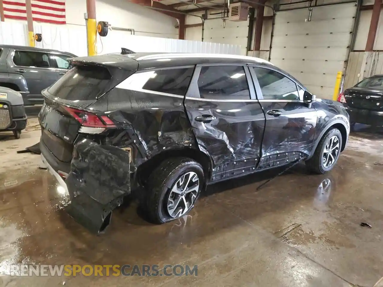 3 Photograph of a damaged car KNDPVCAG3P7045030 KIA SPORTAGE 2023