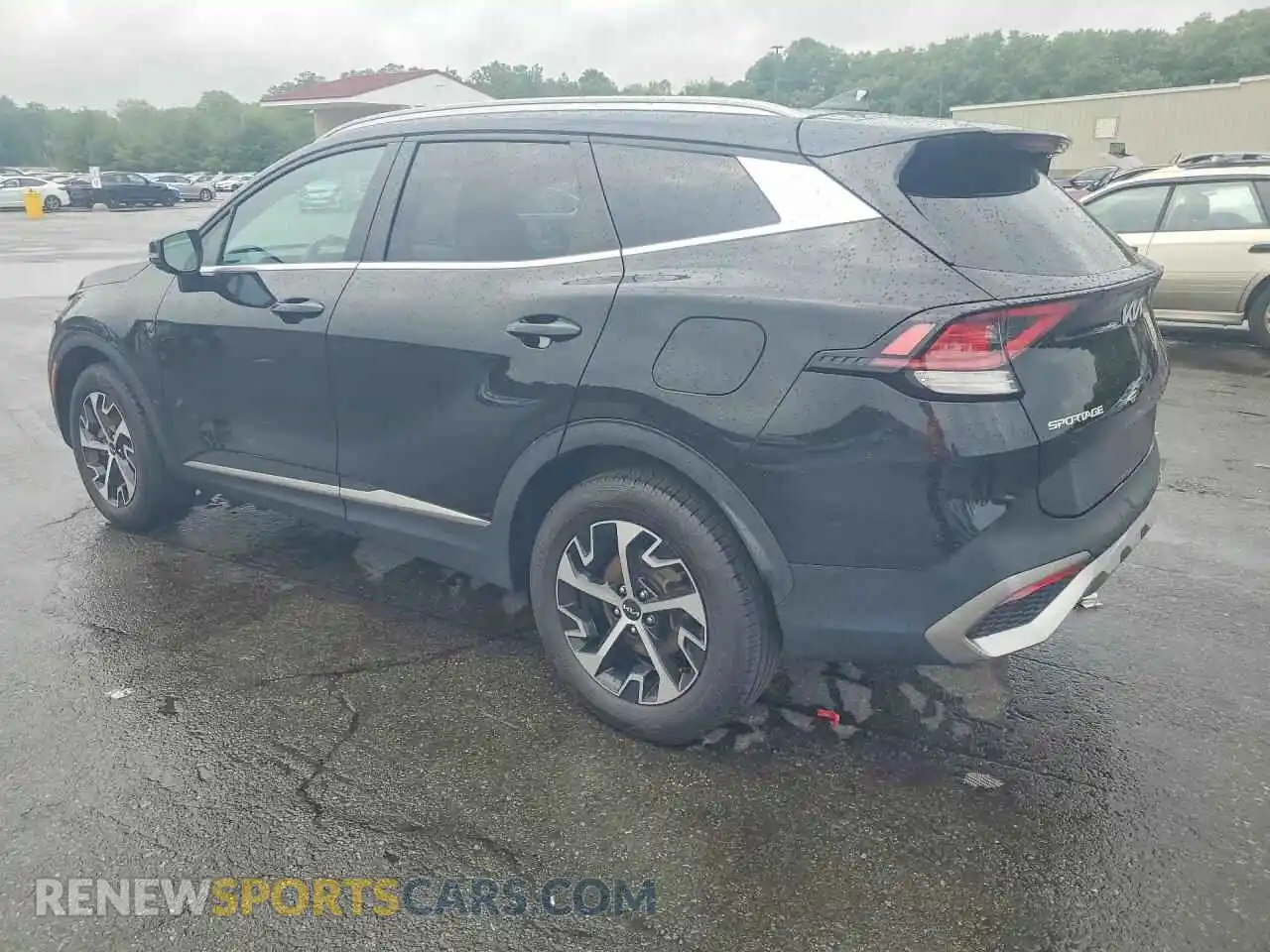 2 fotografías del automóvil dañado KNDPVCAG3P7057789 KIA SPORTAGE 2023