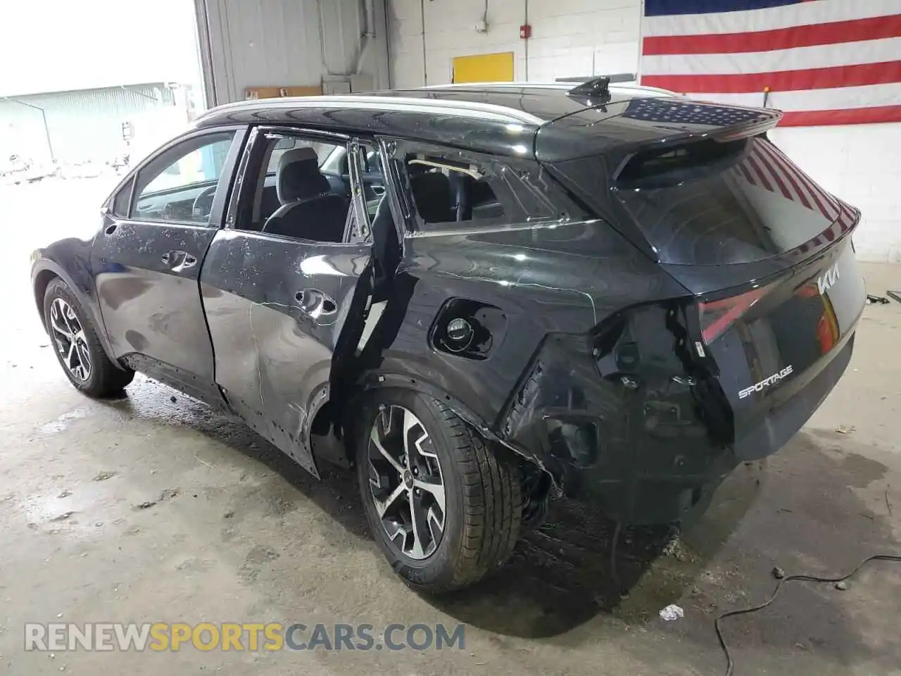 2 Photograph of a damaged car KNDPVCAG3P7076729 KIA SPORTAGE 2023