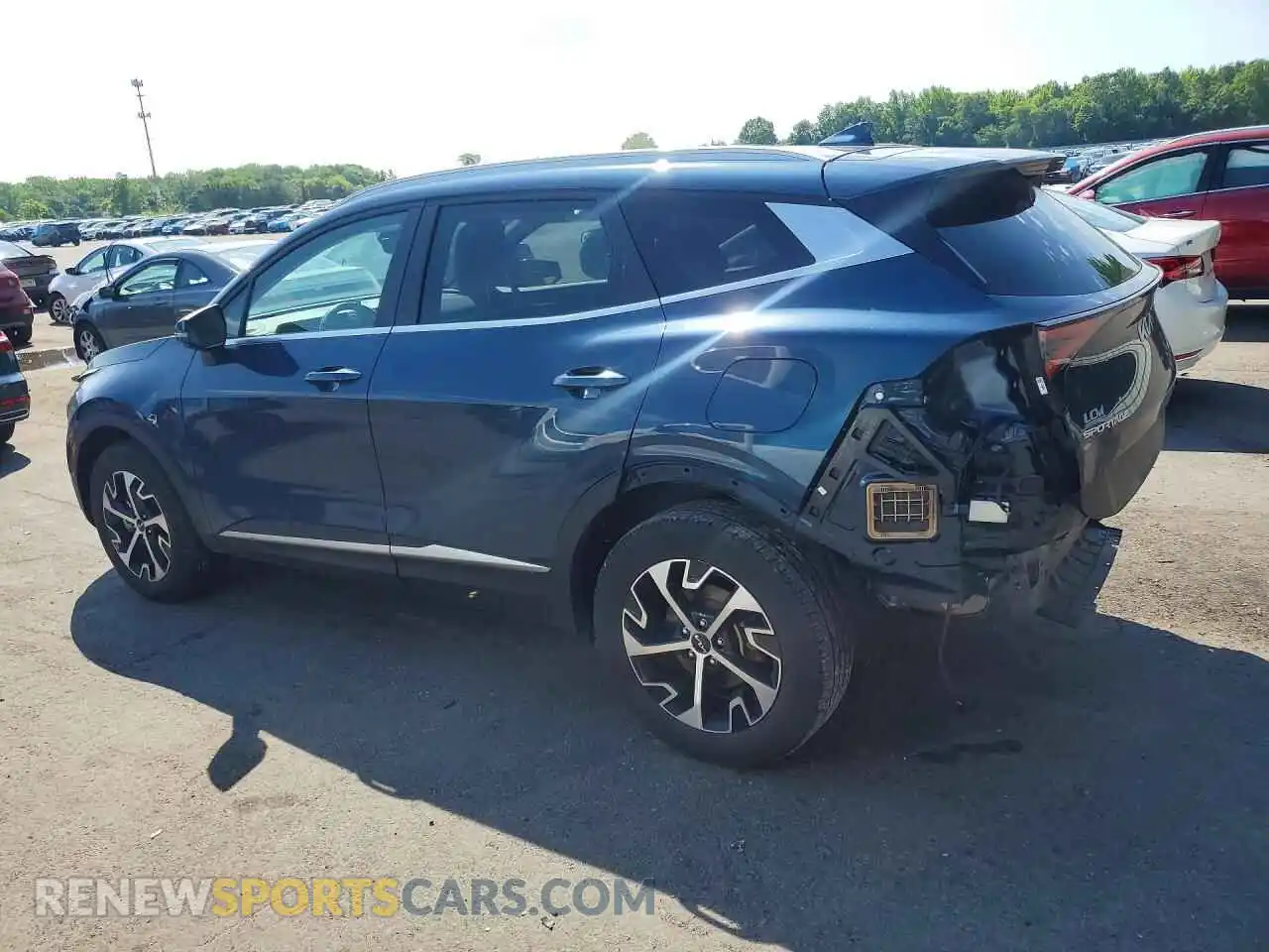 2 Фотография поврежденного автомобиля KNDPVCAG3P7098097 KIA SPORTAGE 2023
