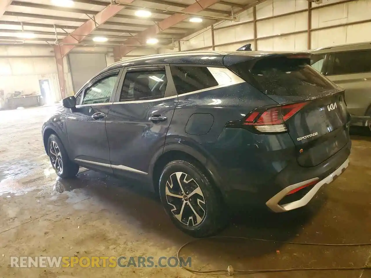 2 fotografías del automóvil dañado KNDPVCAG4P7084449 KIA SPORTAGE 2023