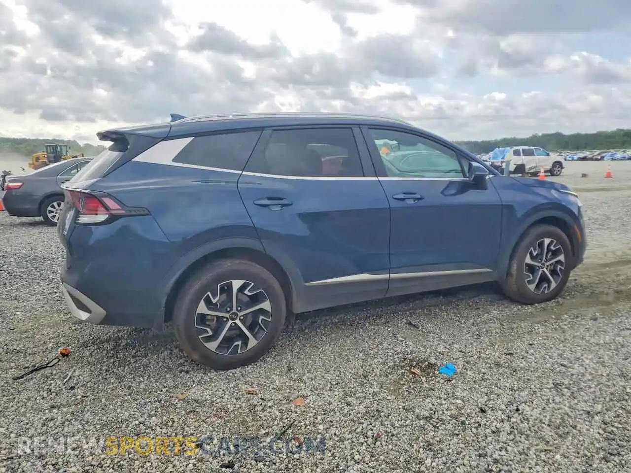 3 Photograph of a damaged car KNDPVCAG4P7092275 KIA SPORTAGE 2023