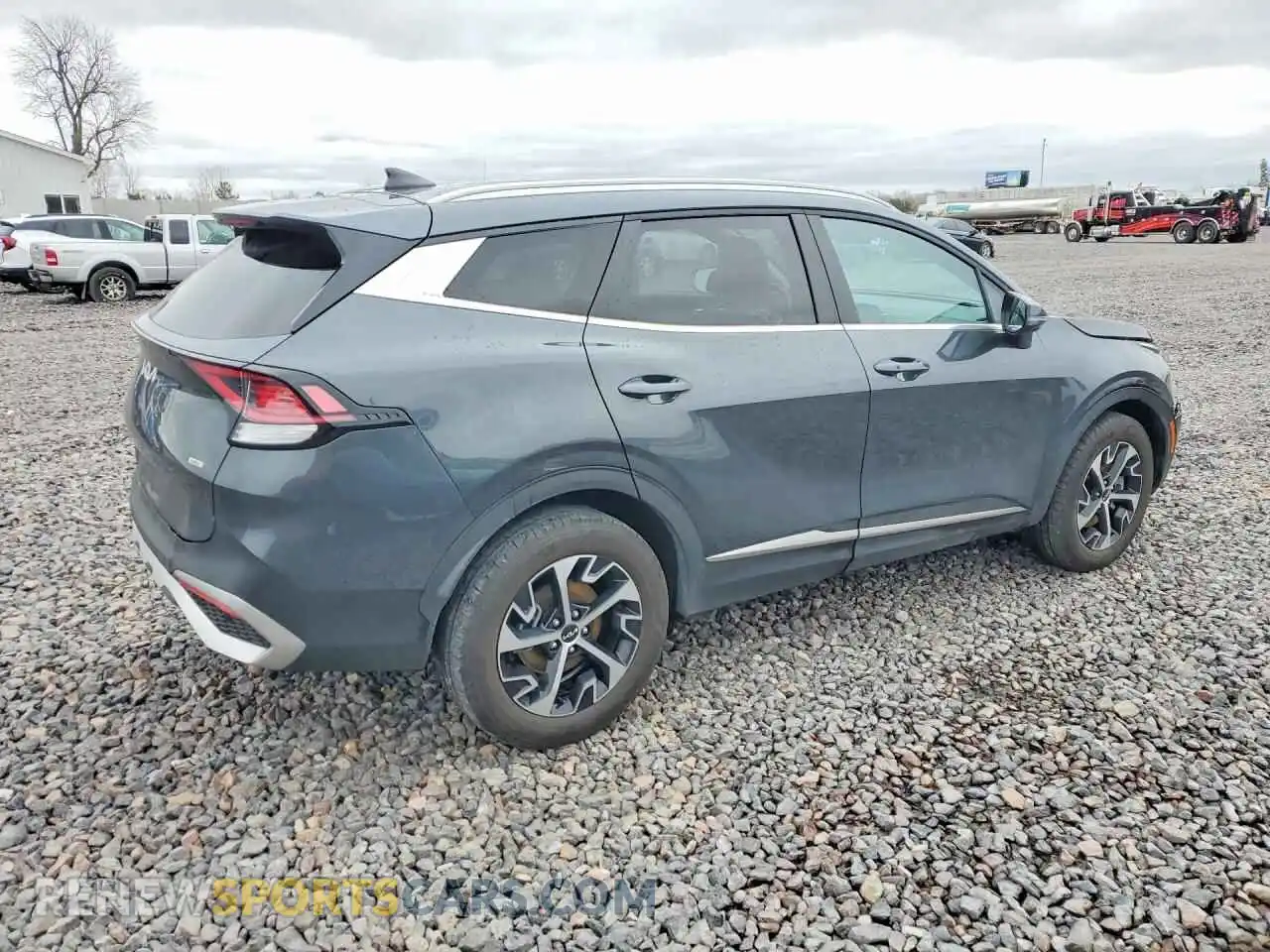 3 fotografías del automóvil dañado KNDPVCAG4P7103095 KIA SPORTAGE 2023