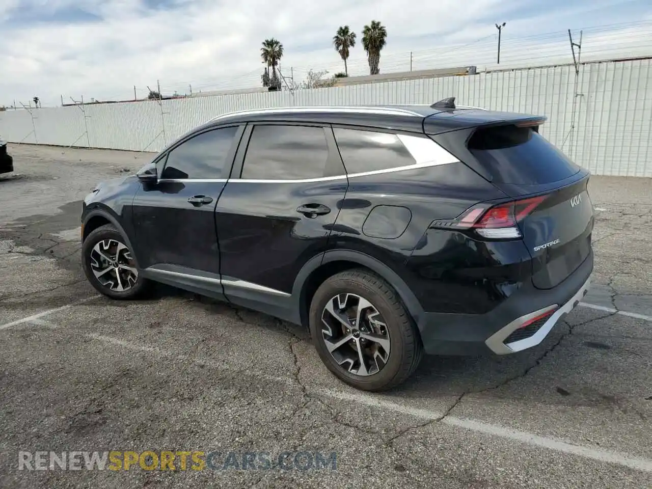 2 Фотография поврежденного автомобиля KNDPVCAG5P7017682 KIA SPORTAGE 2023
