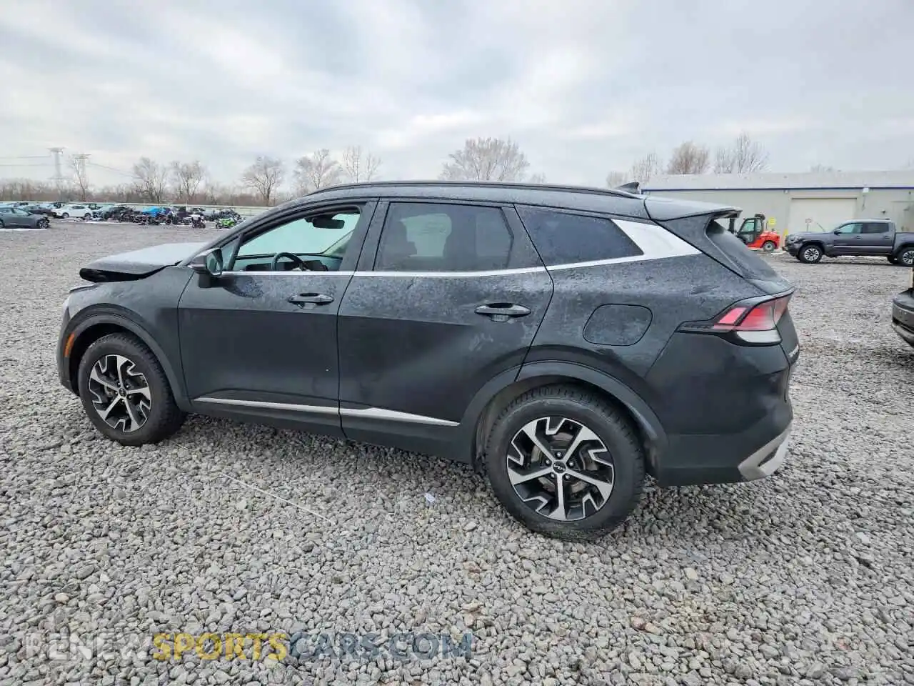 2 Photograph of a damaged car KNDPVCAG5P7020078 KIA SPORTAGE 2023