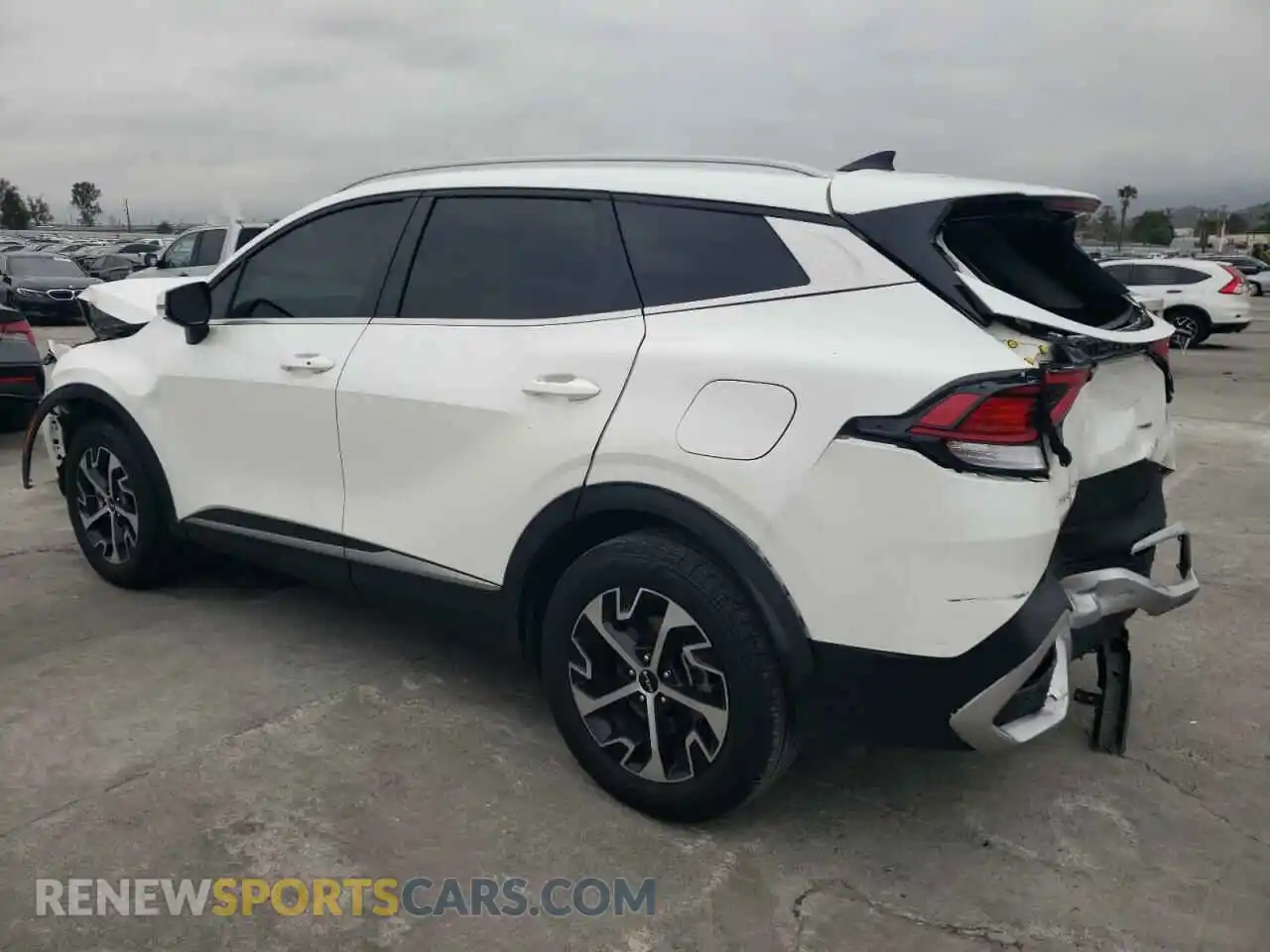 2 Фотография поврежденного автомобиля KNDPVCAG5P7073122 KIA SPORTAGE 2023