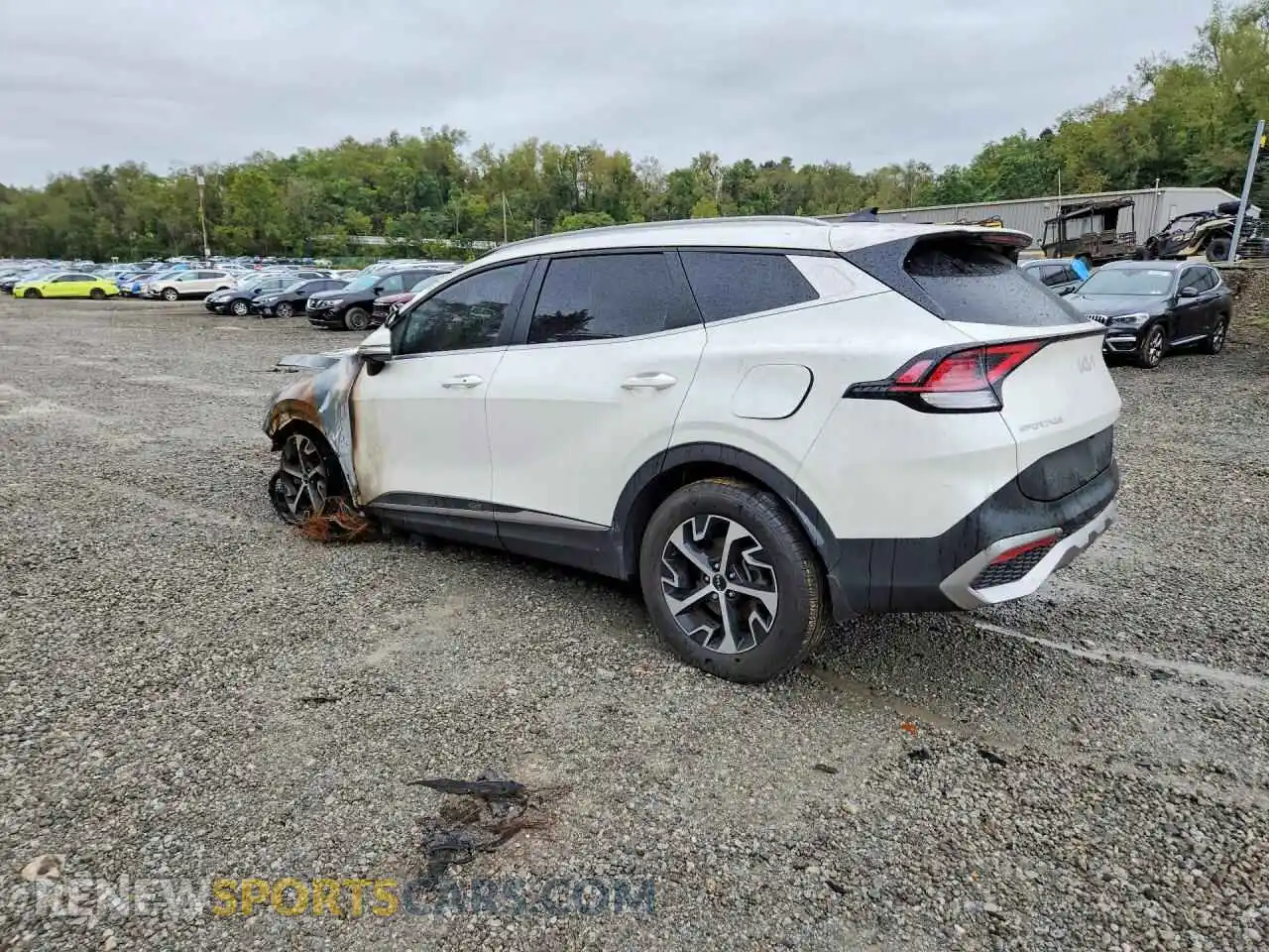 2 Photograph of a damaged car KNDPVCAG5P7106734 KIA SPORTAGE 2023