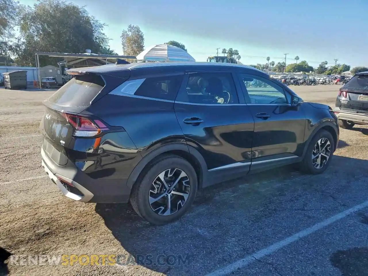 3 Photograph of a damaged car KNDPVCAG7P7022897 KIA SPORTAGE 2023