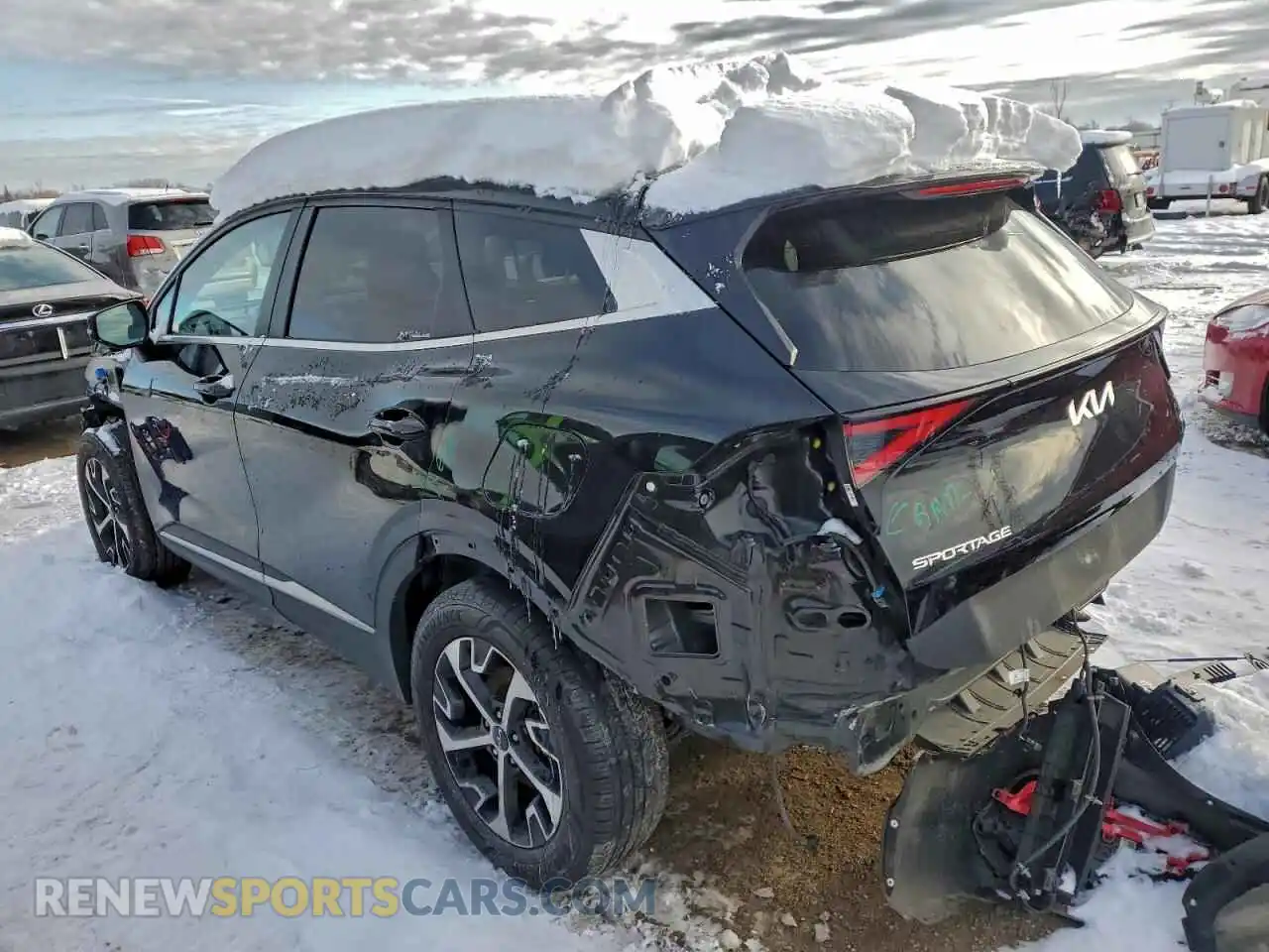 2 Photograph of a damaged car KNDPVCAG7P7027081 KIA SPORTAGE 2023