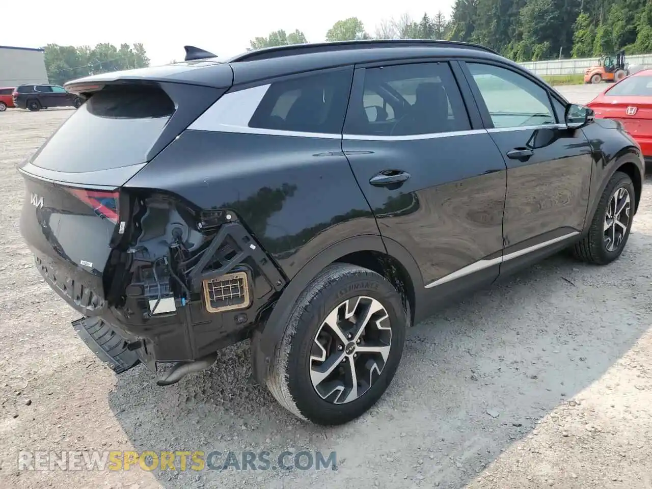 3 Photograph of a damaged car KNDPVCAG7P7027226 KIA SPORTAGE 2023