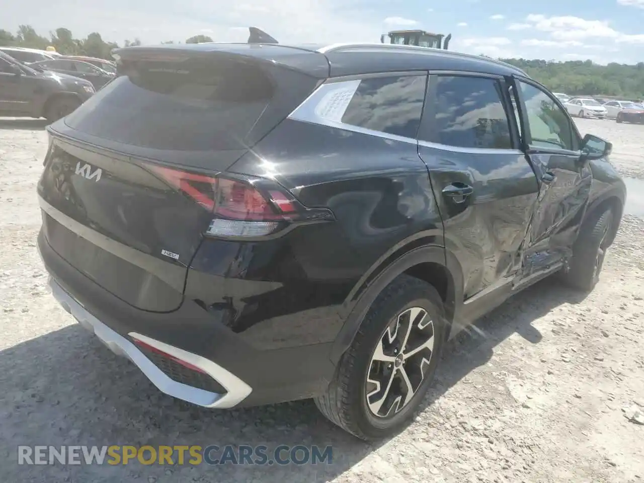 3 Photograph of a damaged car KNDPVCAG7P7077835 KIA SPORTAGE 2023
