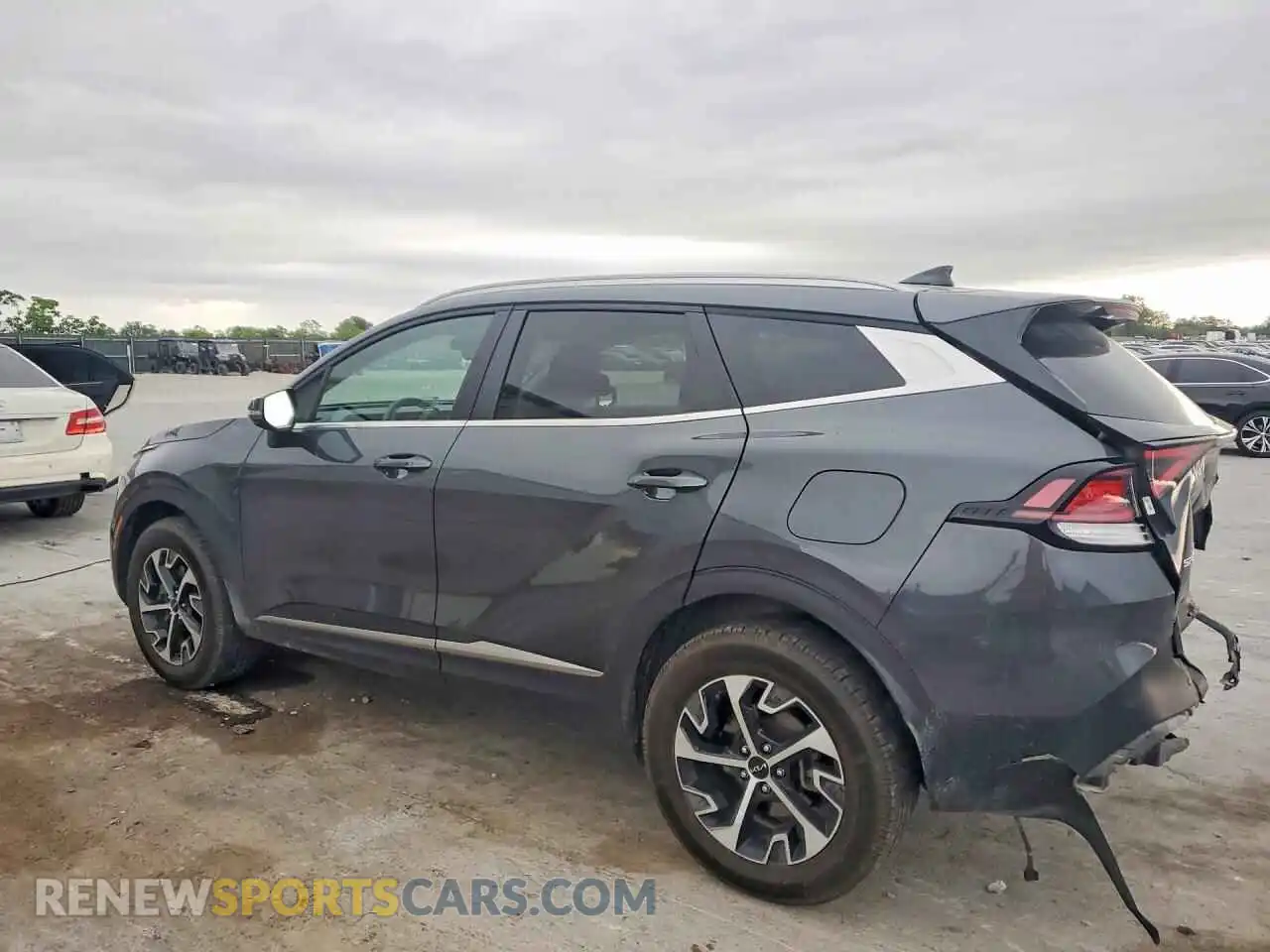 2 Фотография поврежденного автомобиля KNDPVCAG7P7083537 KIA SPORTAGE 2023