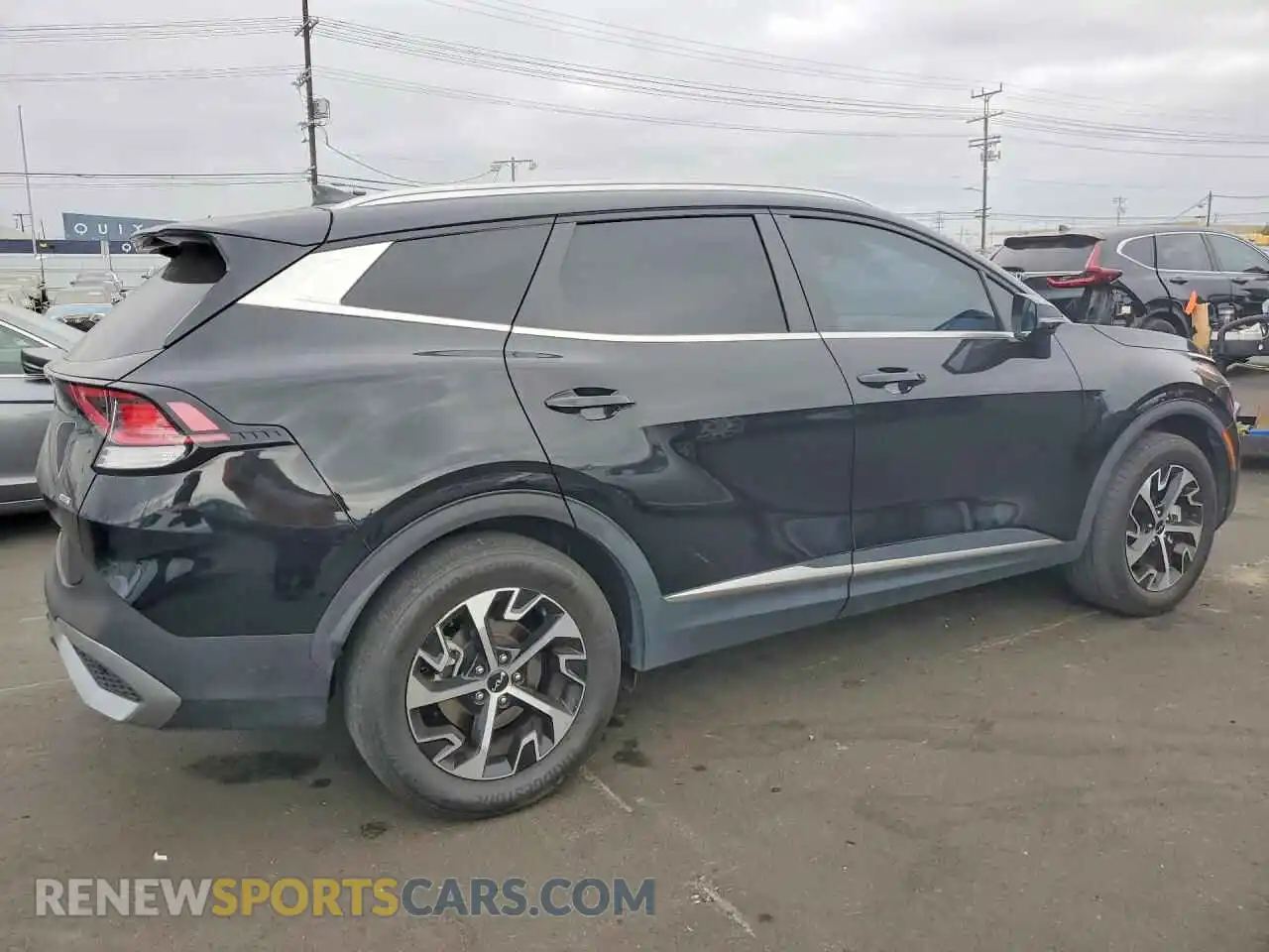 3 Photograph of a damaged car KNDPVCAG8P7017725 KIA SPORTAGE 2023