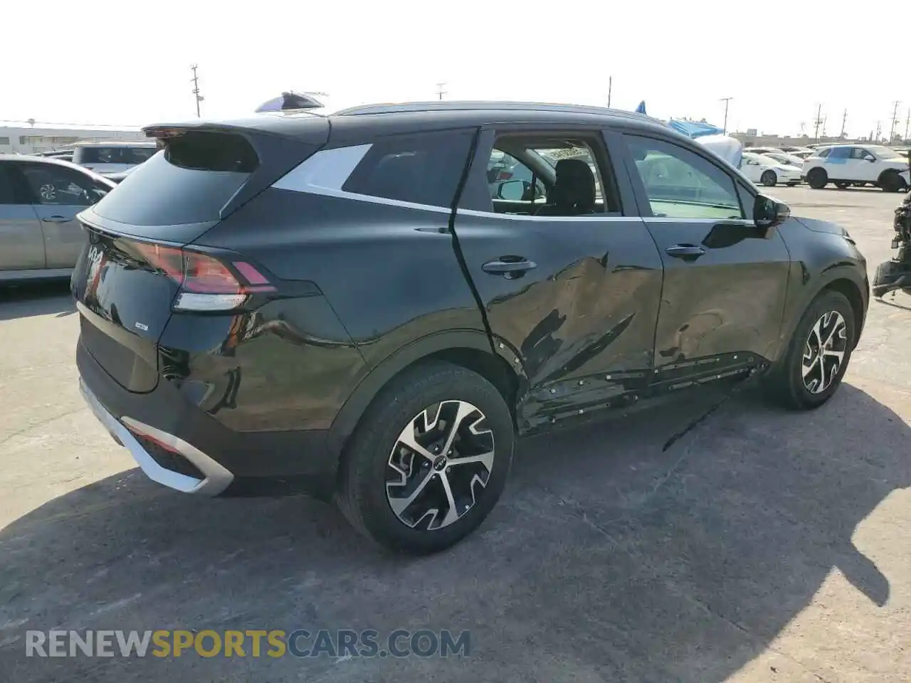 3 Photograph of a damaged car KNDPVCAG9P7117980 KIA SPORTAGE 2023