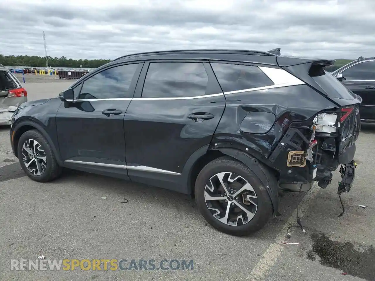 2 Photograph of a damaged car KNDPVCAGXP7043551 KIA SPORTAGE 2023