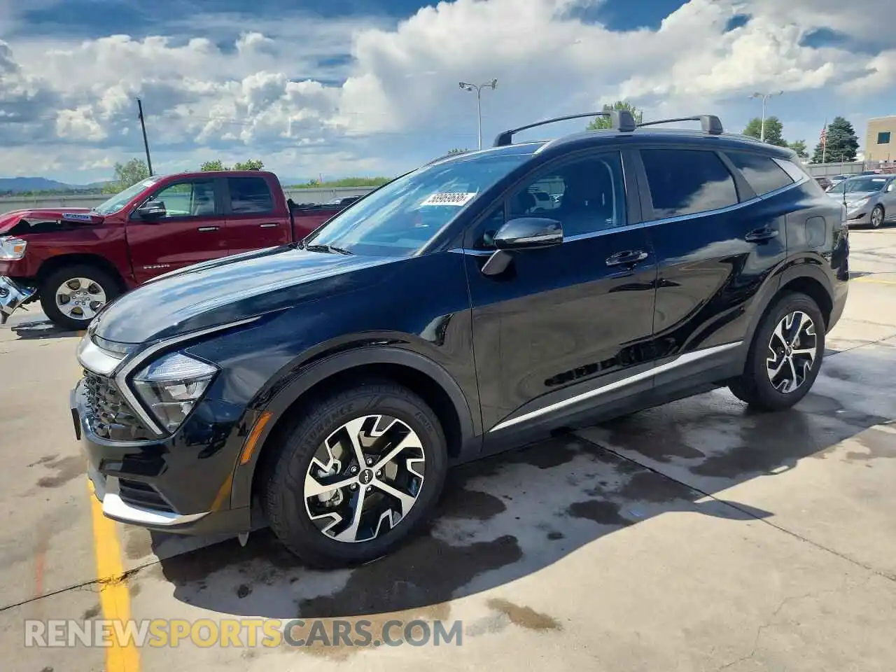 1 Photograph of a damaged car KNDPVCAGXP7068918 KIA SPORTAGE 2023