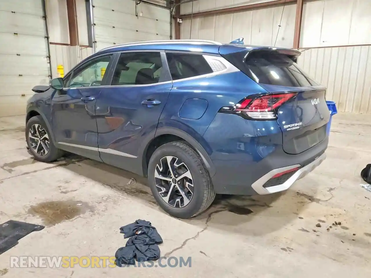 2 Photograph of a damaged car KNDPVCAGXP7117213 KIA SPORTAGE 2023