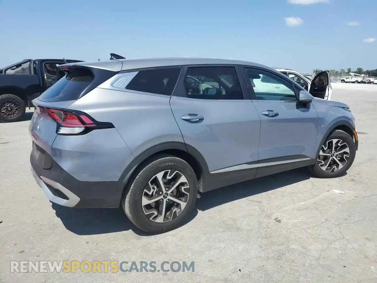 3 fotografías del automóvil dañado 5XYK33DF4RG186830 KIA SPORTAGE 2024