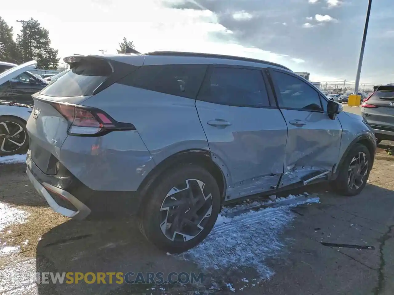 3 Photograph of a damaged car 5XYK5CDF5RG204018 KIA SPORTAGE 2024