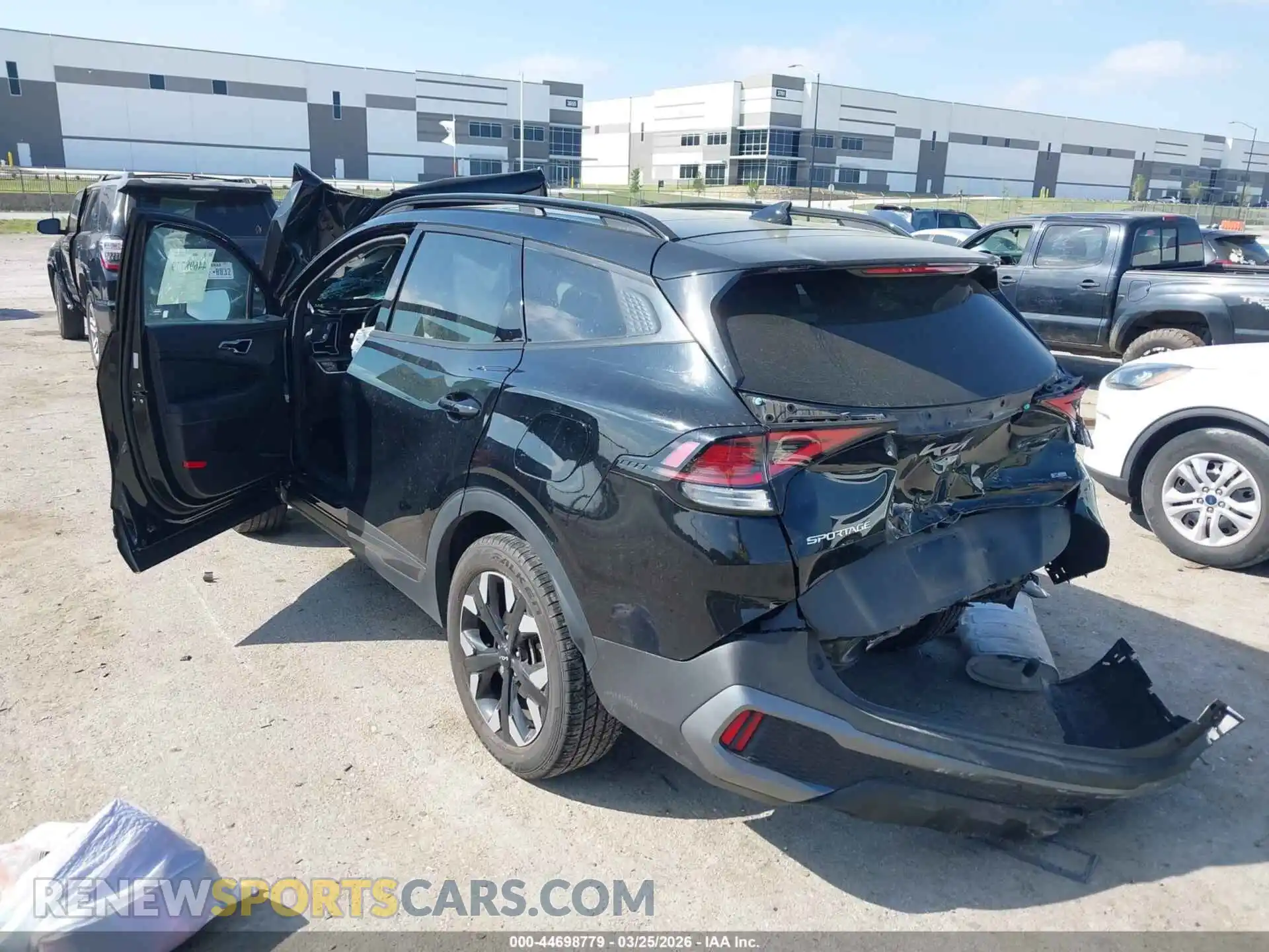 3 Photograph of a damaged car 5XYK6CDF0RG141018 KIA SPORTAGE 2024