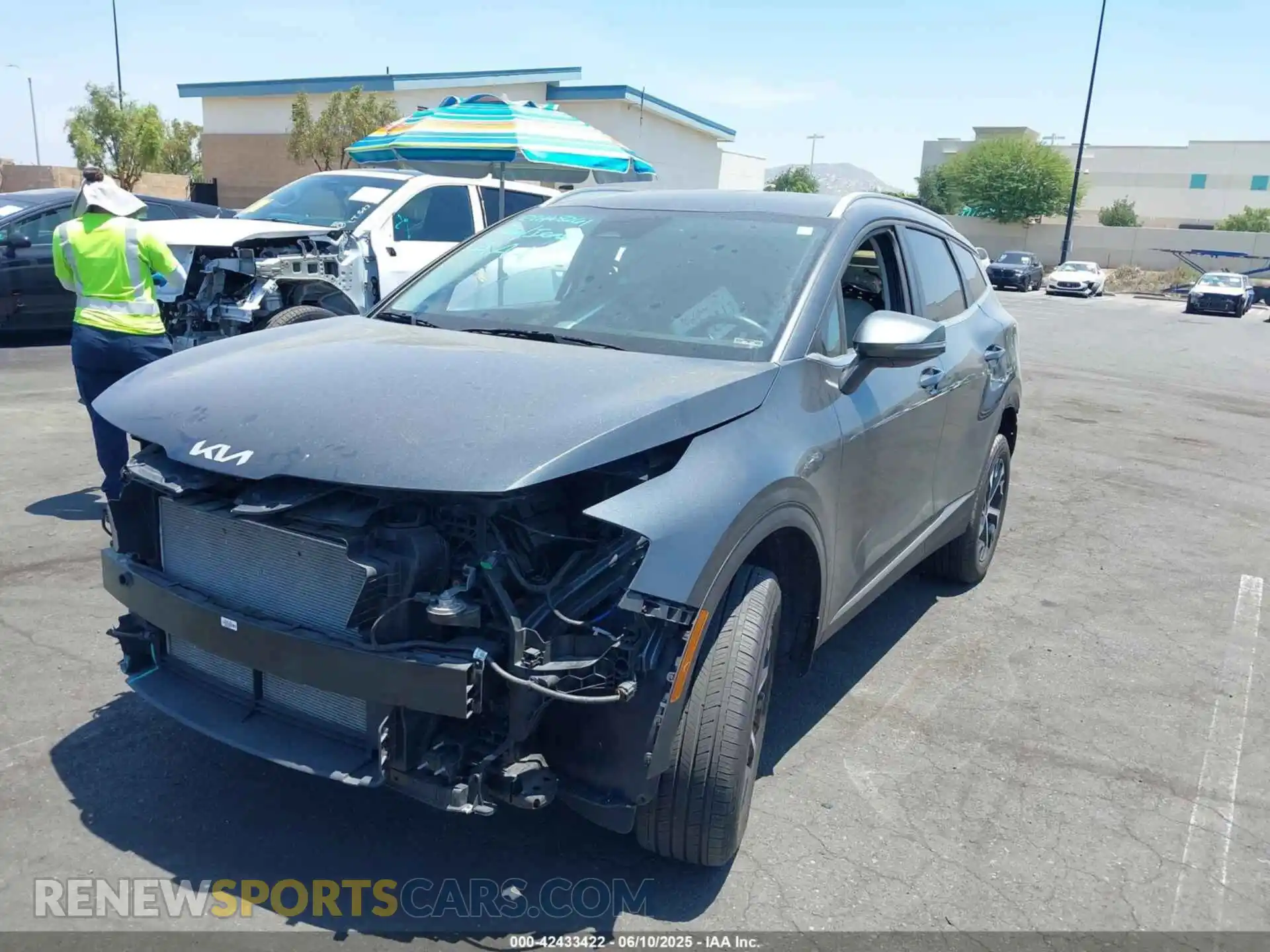 2 Photograph of a damaged car KNDPVCDF4R7249972 KIA SPORTAGE 2024