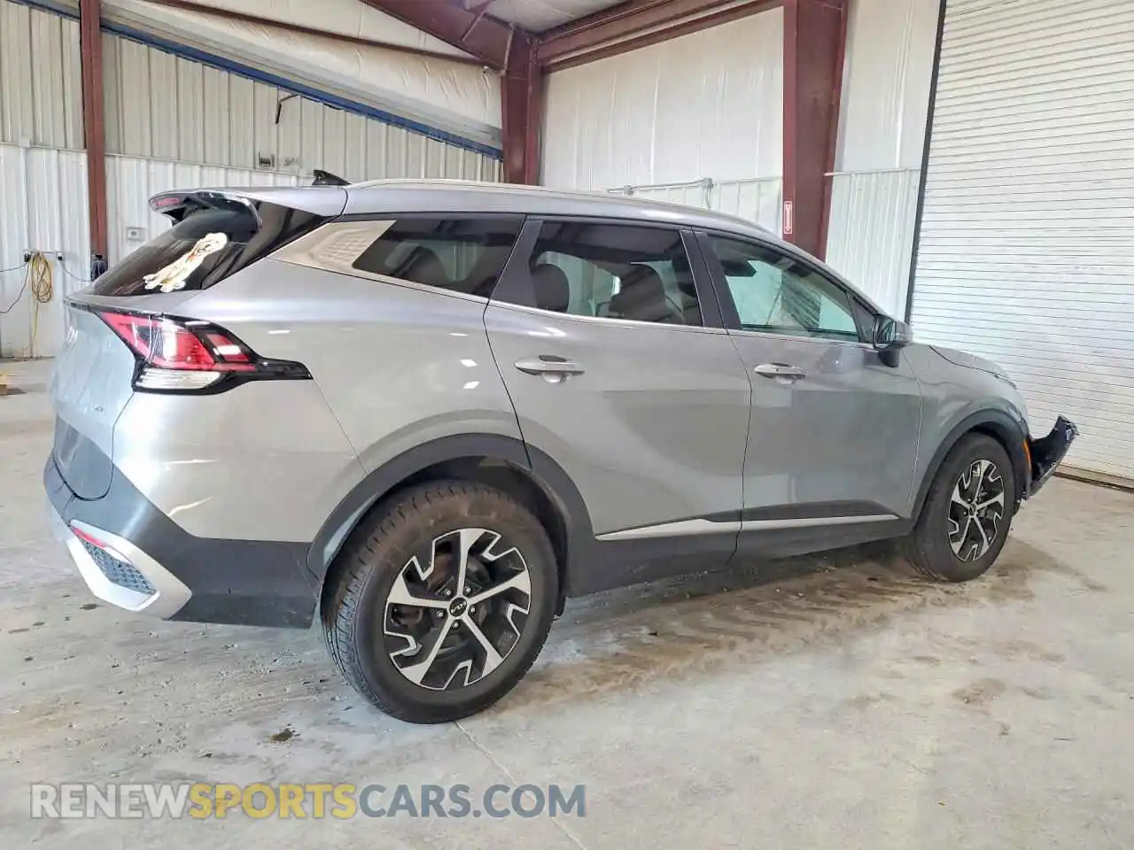 3 Photograph of a damaged car KNDPVCDF4R7289128 KIA SPORTAGE 2024