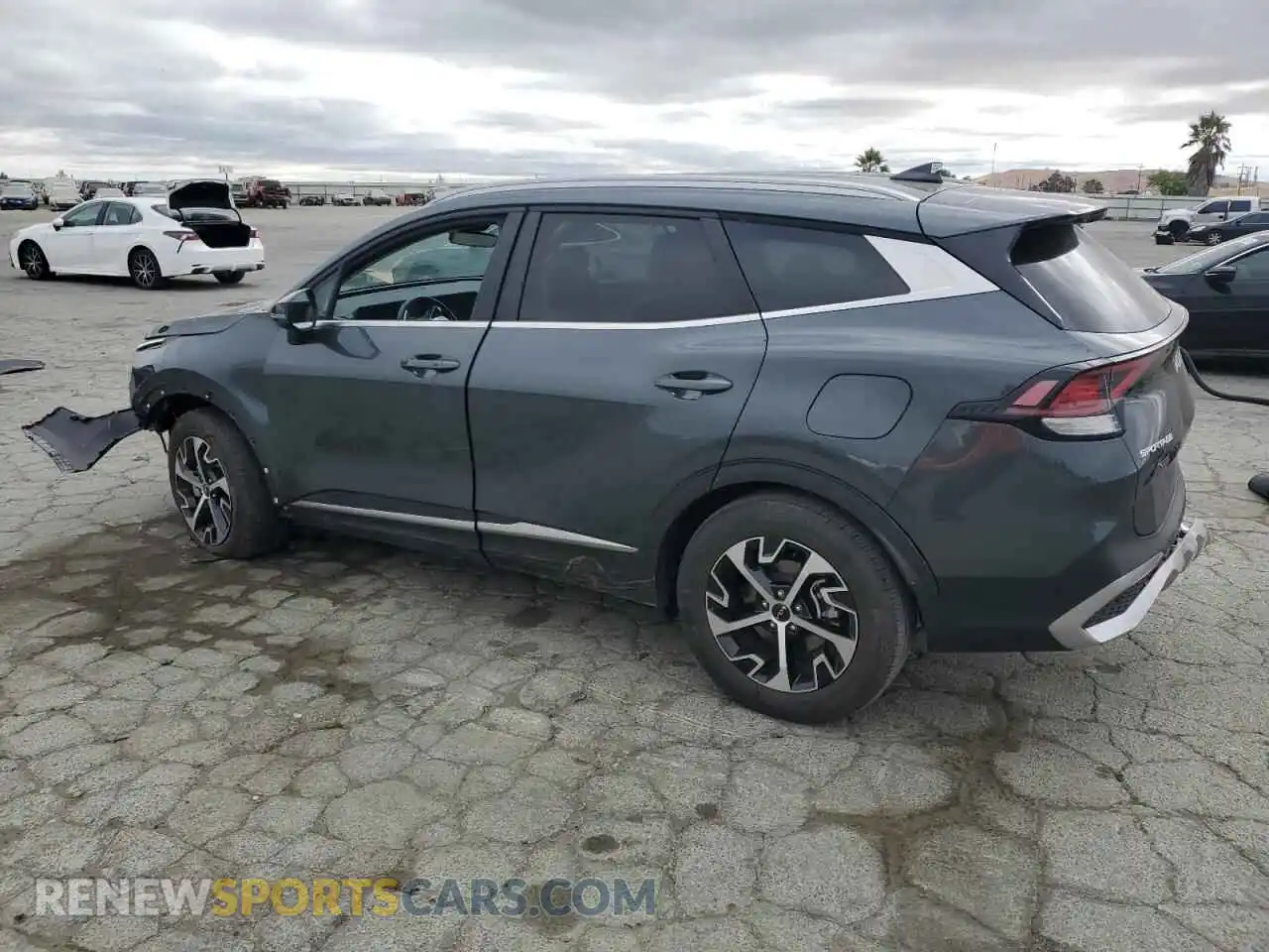 2 Фотография поврежденного автомобиля KNDPVCDF6R7249861 KIA SPORTAGE 2024