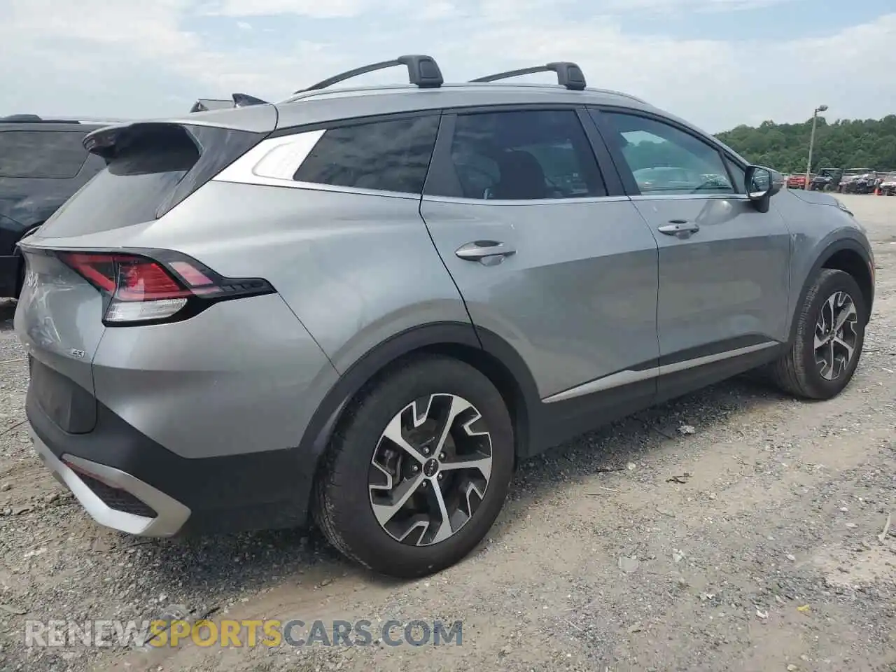 3 Photograph of a damaged car KNDPVCDF7R7289138 KIA SPORTAGE 2024