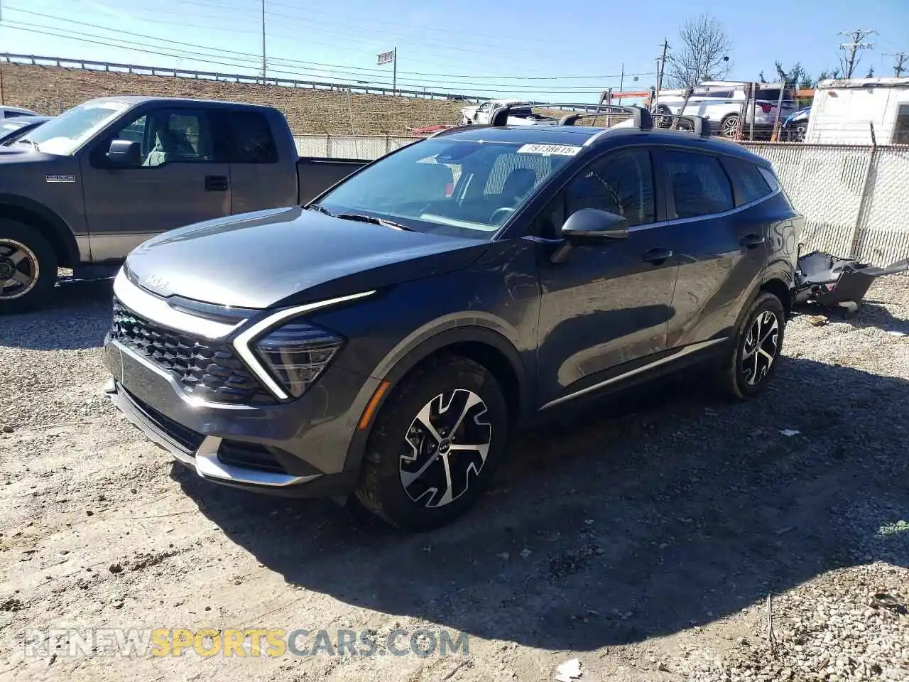 1 Photograph of a damaged car KNDPVCDFXR7225532 KIA SPORTAGE 2024