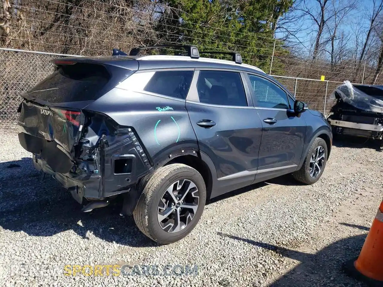 3 Photograph of a damaged car KNDPVCDFXR7225532 KIA SPORTAGE 2024