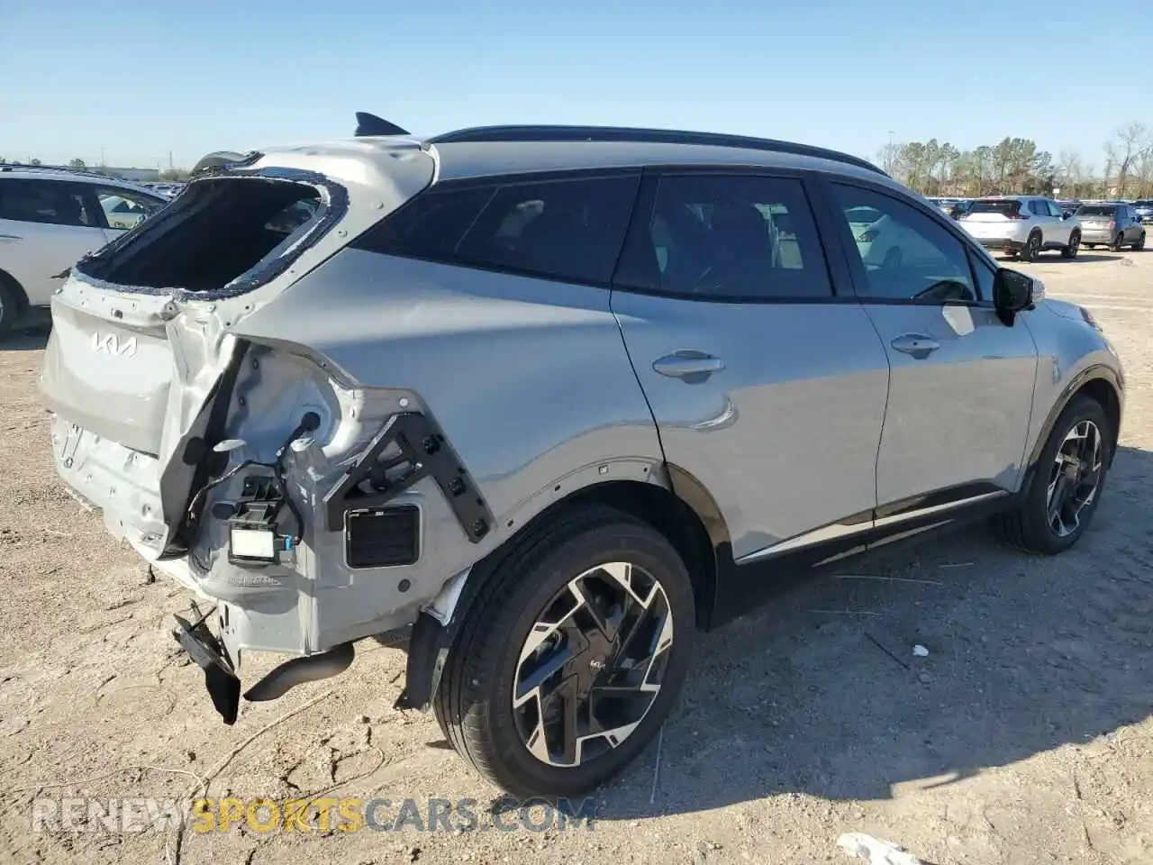3 Photograph of a damaged car 5XYK5CDFXSG256282 KIA SPORTAGE 2025