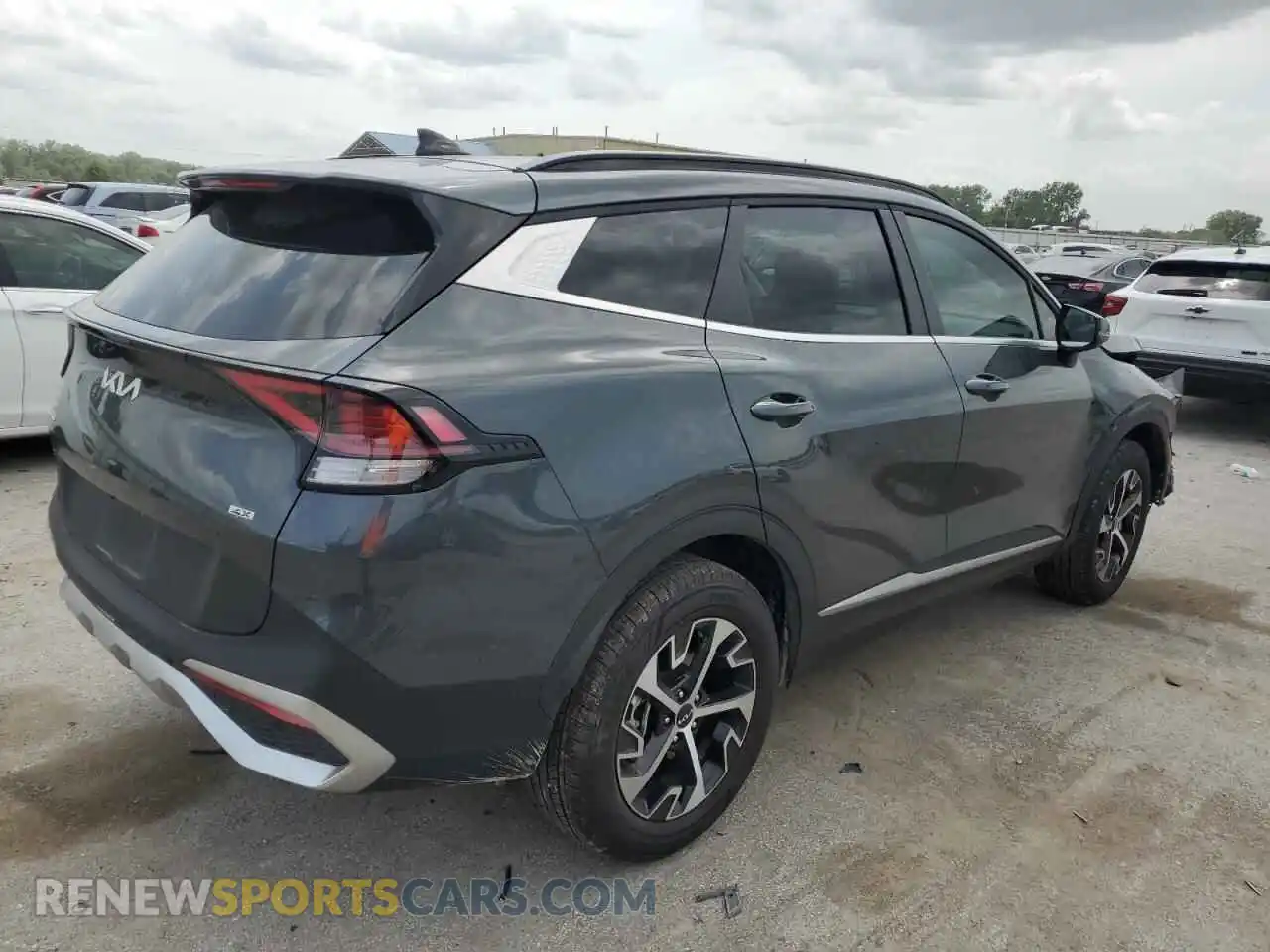 3 Photograph of a damaged car KNDPVCDFXS7335034 KIA SPORTAGE 2025